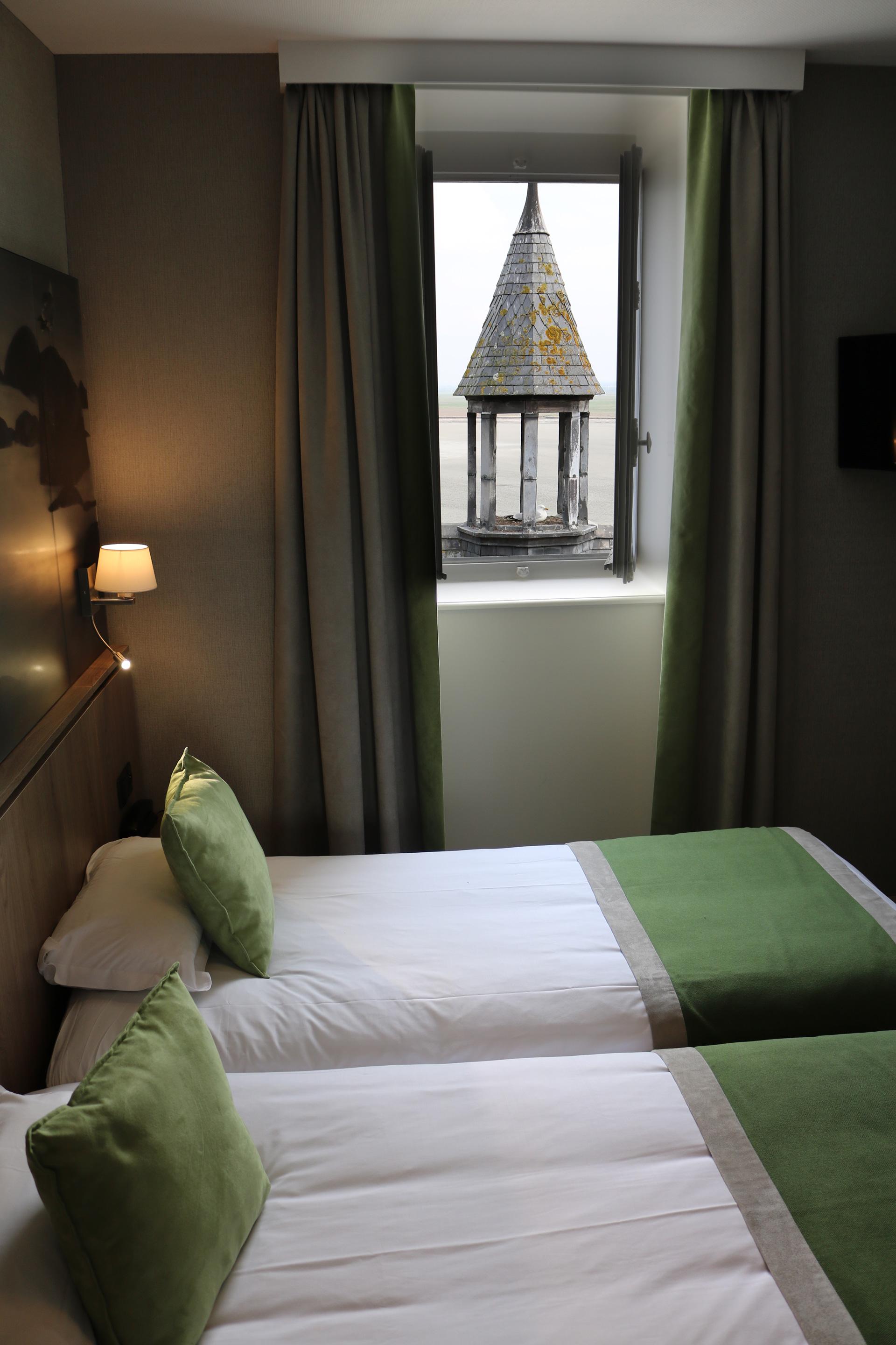 โรงแรมมูตง บล็อง Mont-Saint-Michel ภายนอก รูปภาพ